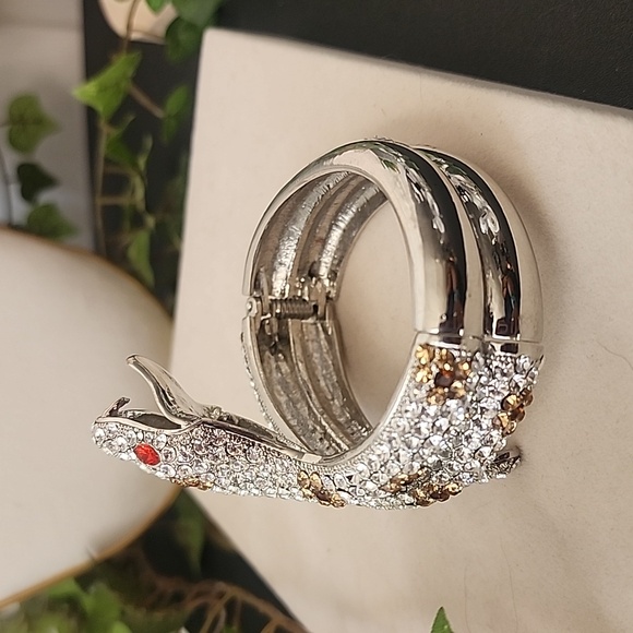 Vintage Silver Crystal Cobra Snake Hinge / Clamper Bracelet - Picture 5 of 11